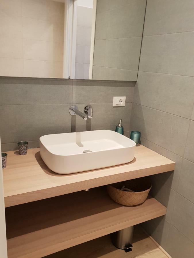 Appartement 34 Via Giulio Carcano